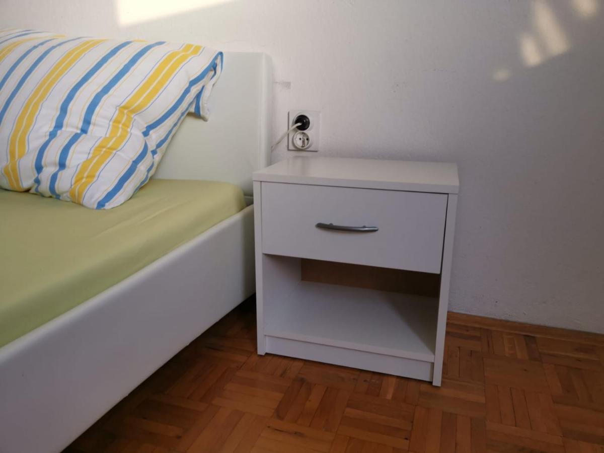 Apartments Toni Banjol Esterno foto